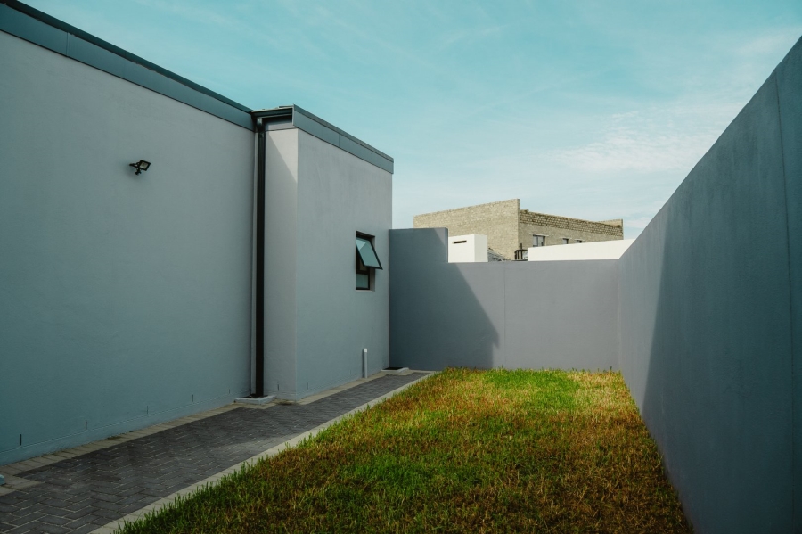 3 Bedroom Property for Sale in Sandown Western Cape